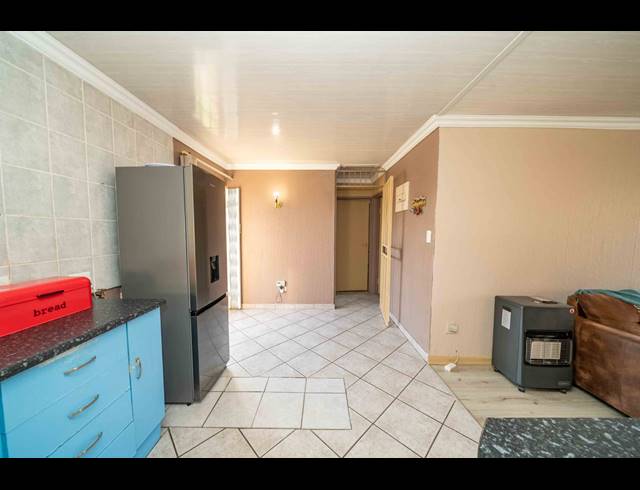 2 BEDROOM FREESTANDING FOR SALE IN HUNTINGDON
